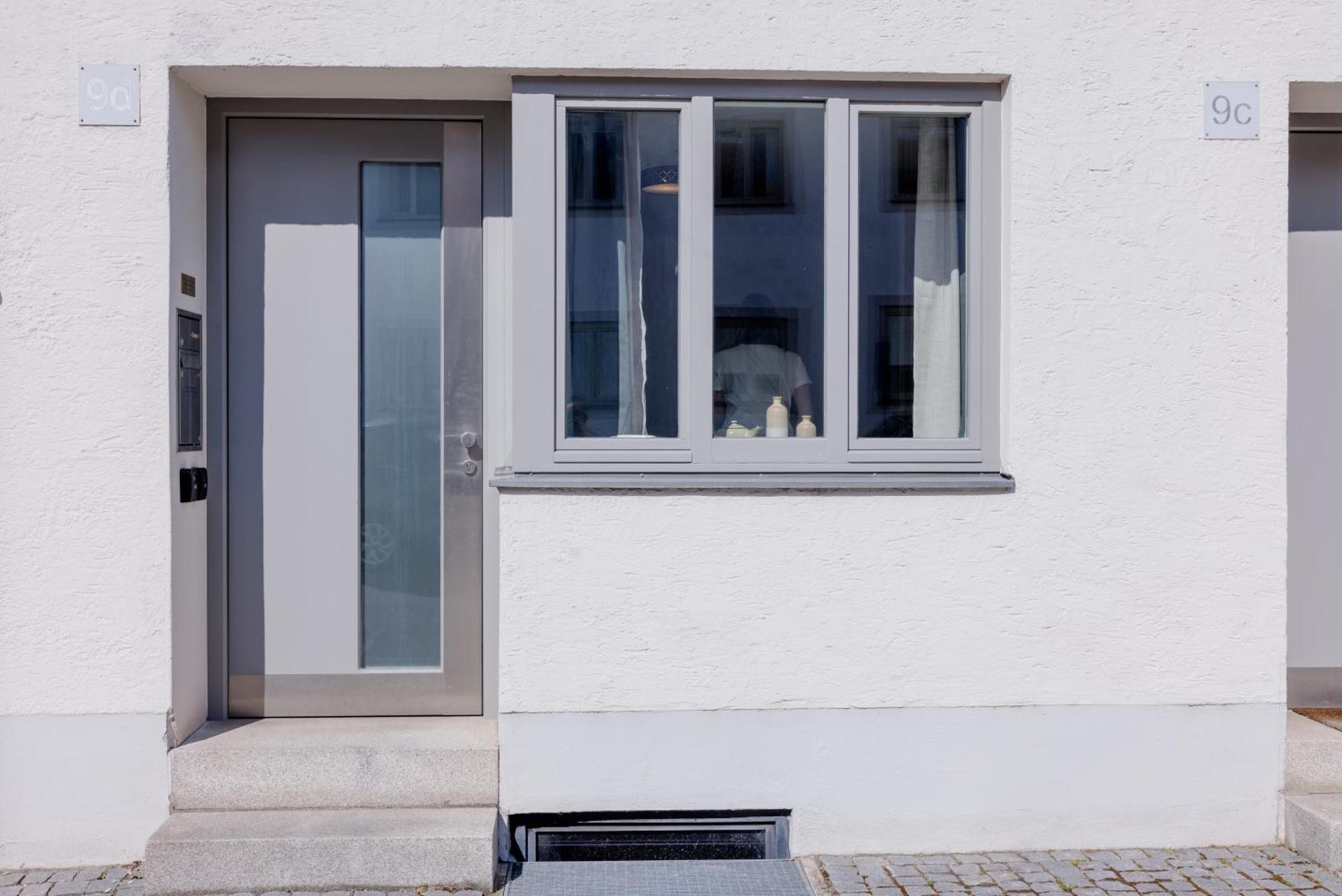 Lumen Homes - Altstadt-Studio Direkt Im Zentrum, Kueche, Netflix, Oeffentlicher Parkplatz Ums Eck Инголщат Екстериор снимка