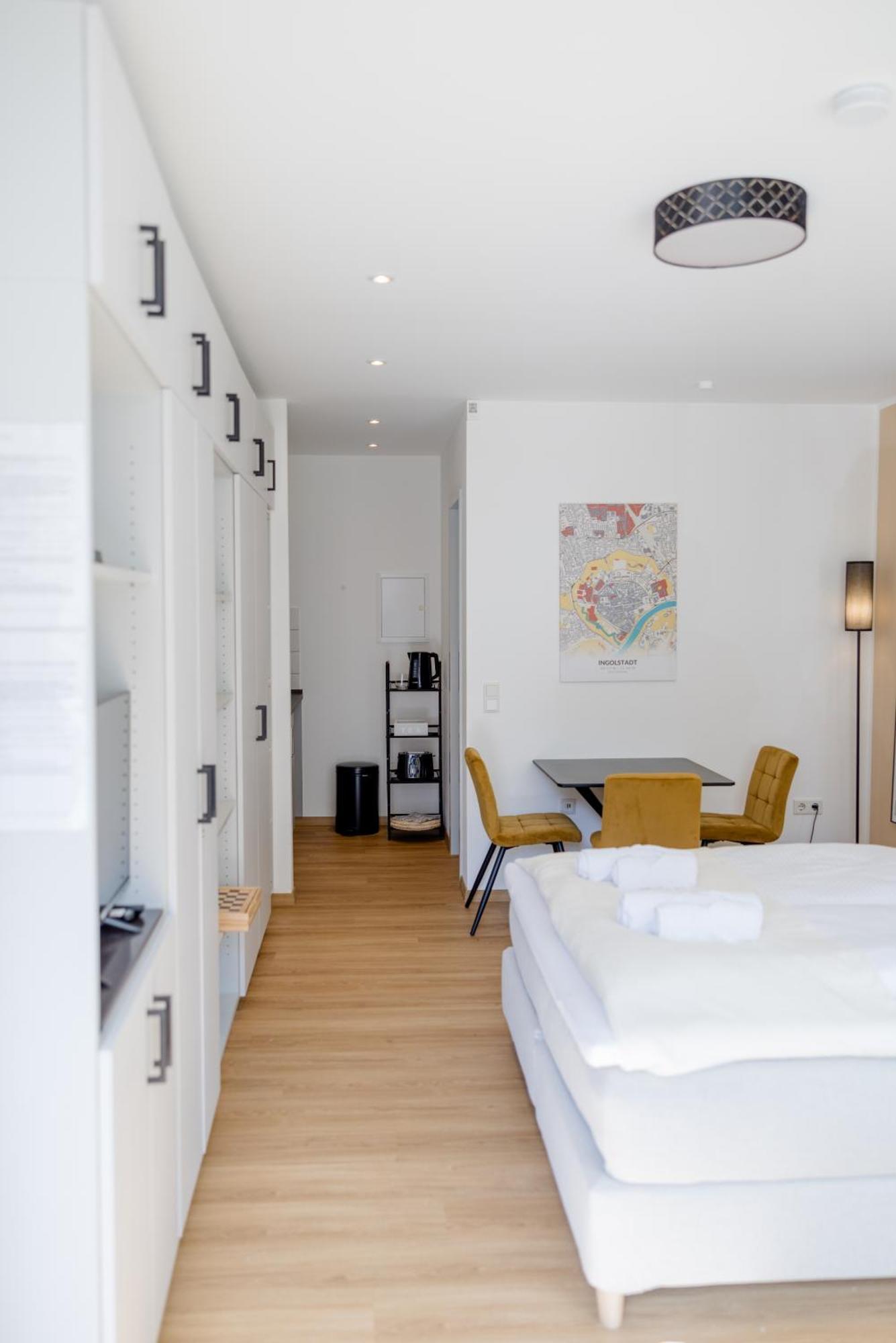 Lumen Homes - Altstadt-Studio Direkt Im Zentrum, Kueche, Netflix, Oeffentlicher Parkplatz Ums Eck Инголщат Екстериор снимка