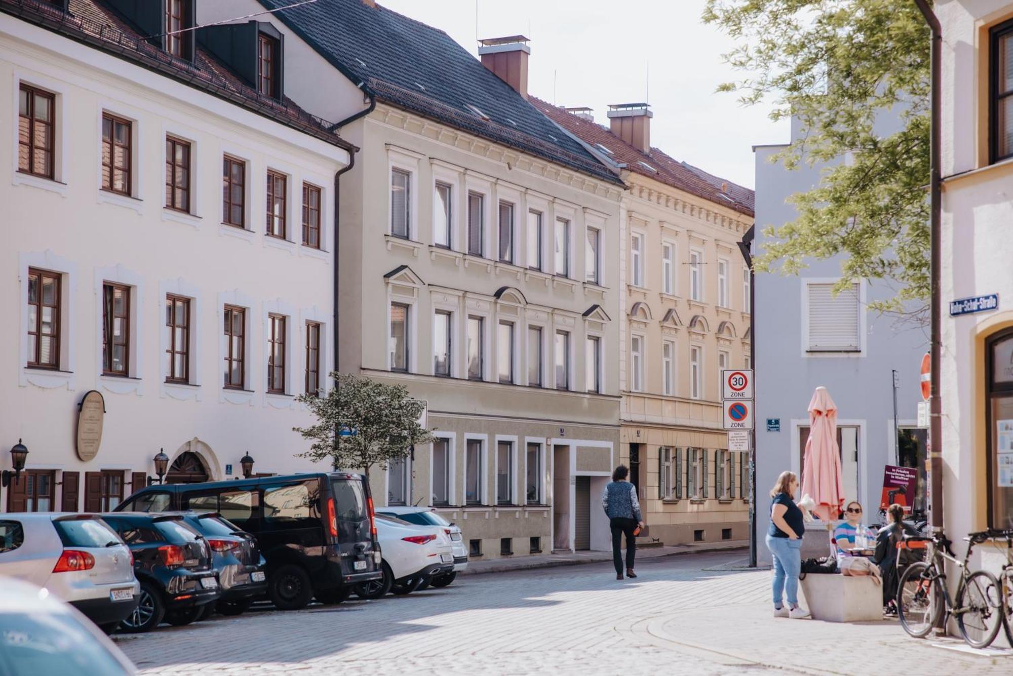 Lumen Homes - Altstadt-Studio Direkt Im Zentrum, Kueche, Netflix, Oeffentlicher Parkplatz Ums Eck Инголщат Екстериор снимка