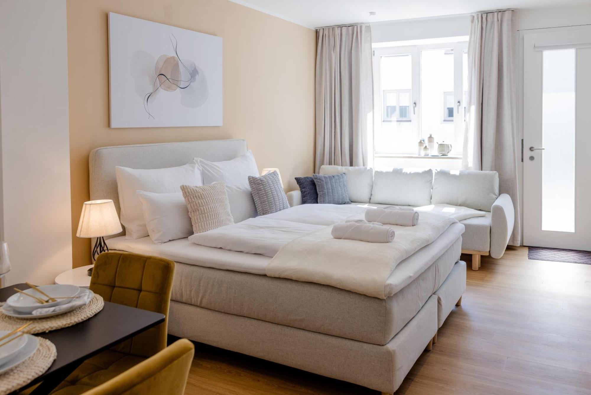 Lumen Homes - Altstadt-Studio Direkt Im Zentrum, Kueche, Netflix, Oeffentlicher Parkplatz Ums Eck Инголщат Екстериор снимка